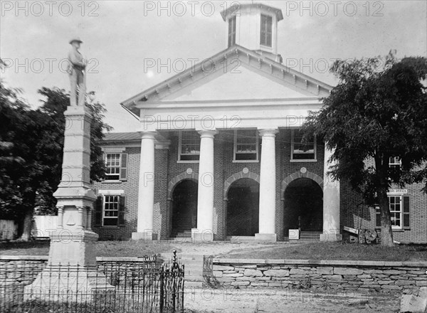 Feud - Scenes in Virginia Mountain Town at Trial After Feud, 1912. Creator: Harris & Ewing.