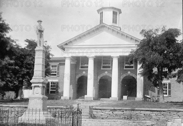 Feud - Scenes in Virginia Mountain Town at Trial After Feud, 1912. Creator: Harris & Ewing.