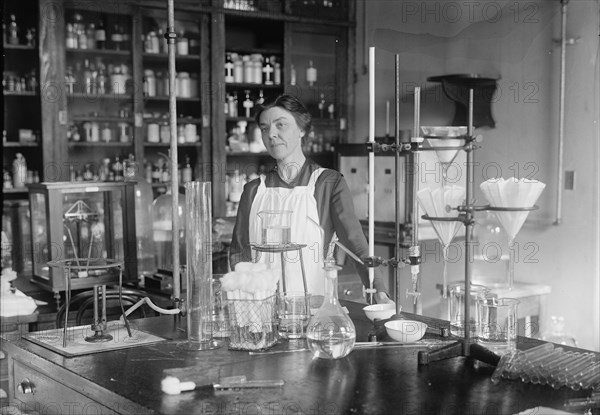 Miss Elizabeth Funk, 1917. Creator: Harris & Ewing.