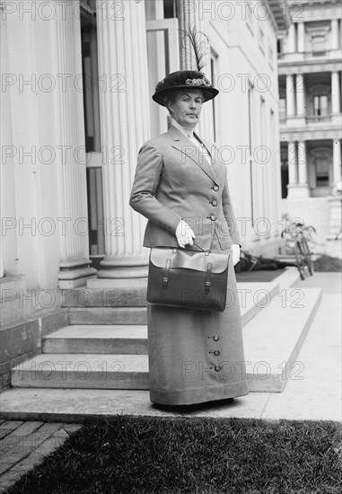 Mrs. Helen L. Grenfell, 1914. Creator: Harris & Ewing.