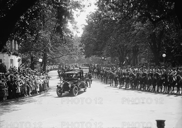 Italian Commission To U.S. - Scenes On Arrival, May 23, 1917, 23 May 1917. Creator: Harris & Ewing.