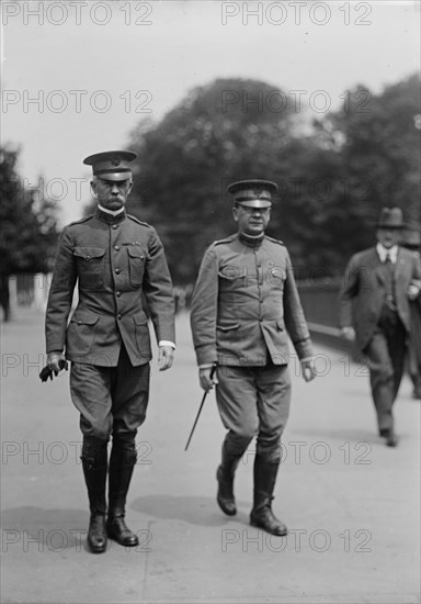 Maj. James J. Mayes, U.S.A., right, with Brig. Gen. Crozier, 1917. Creator: Harris & Ewing.