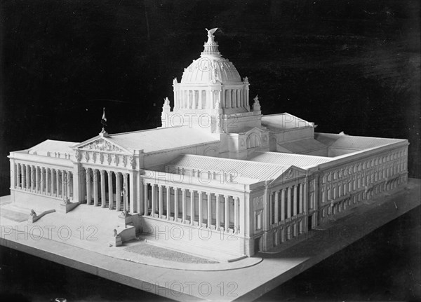 View of Capitol, Mexico City, Mexico, 1913. Creator: Harris & Ewing.