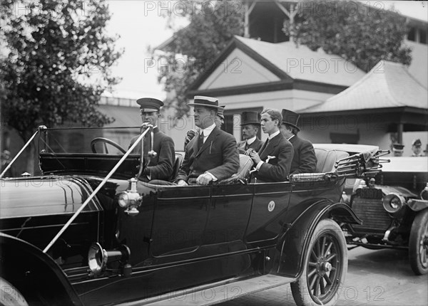 Dr. Lauro Muller, Minister of Foreign Affairs of Brazil - Envoy from Brazil To Return Visit...,1913 Creator: Harris & Ewing.