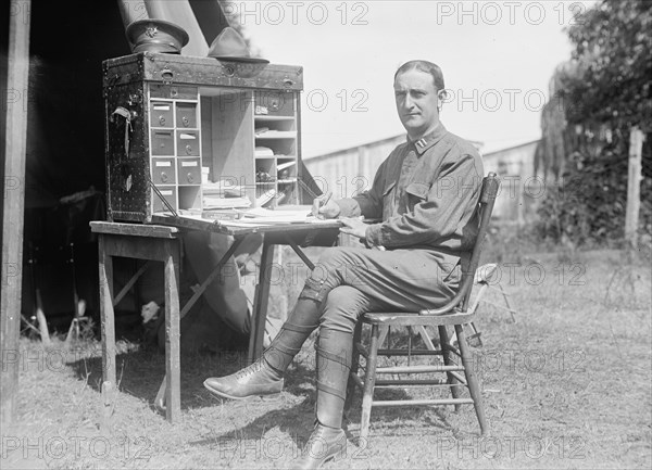 National Guard of D.C. - Capt. Louis Wilson, 1916. Creator: Harris & Ewing.