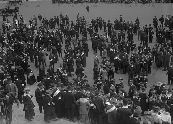 Pacifists, 2 Apr 1917. Creator: Harris & Ewing.