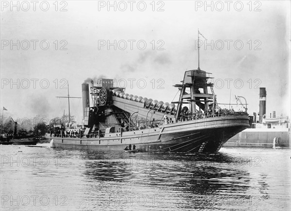 Panama Canal, 1913. Creator: Harris & Ewing.