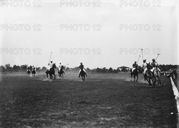 Polo - Army Polo, 1913. Creator: Harris & Ewing.