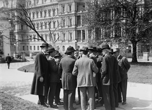 Press Correspondents with Secretary Bryan, 1915. Creator: Harris & Ewing.