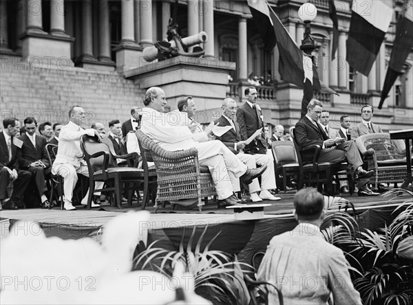 Flag Day, Washington DC, 1914. Creator: Harris & Ewing.