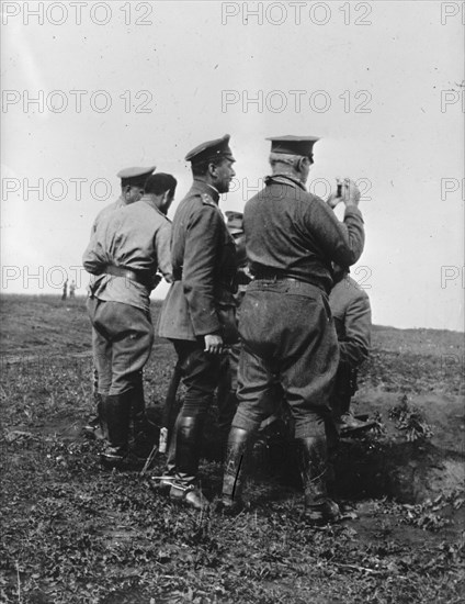 Russia War Pictures - General Scott On Eastern Front, 1917. Creator: Unknown.