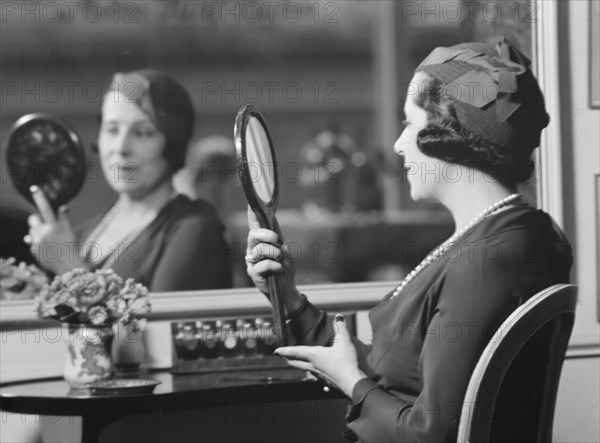 Bori, Lucrezia, Miss, portrait photograph, 1932 Apr. 6. Creator: Arnold Genthe.