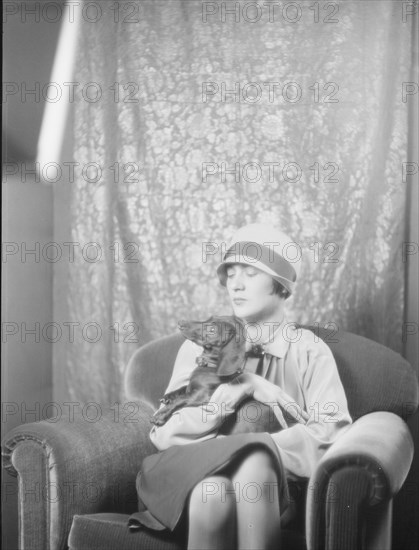 Goldbeck, Walter, Mrs., with dog, portrait photograph, 1926 Oct. 18. Creator: Arnold Genthe.
