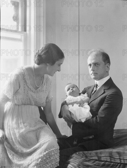 Kennerley, Mr., Mrs. D. Norman, and Norman baby, portrait photograph, 1925 July 22. Creator: Arnold Genthe.