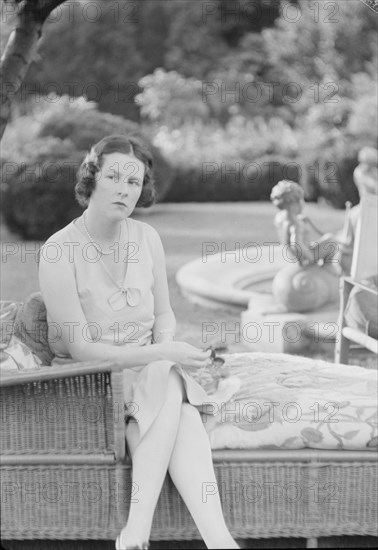 Moseley, F.S., Mrs., seated outdoors, 1931 June 14. Creator: Arnold Genthe.