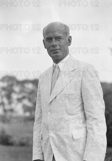 Sexton, Mr., standing outdoors, 1932 July 10. Creator: Arnold Genthe.