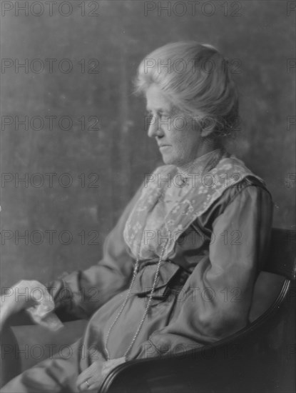 Bruce, James M., Mrs., portrait photograph, 1916. Creator: Arnold Genthe.