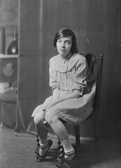 De Picon, Leah, Miss, portrait photograph, 1917 or 1918. Creator: Arnold Genthe.