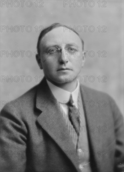 Moench, George, Mr., portrait photograph, 1916. Creator: Arnold Genthe.