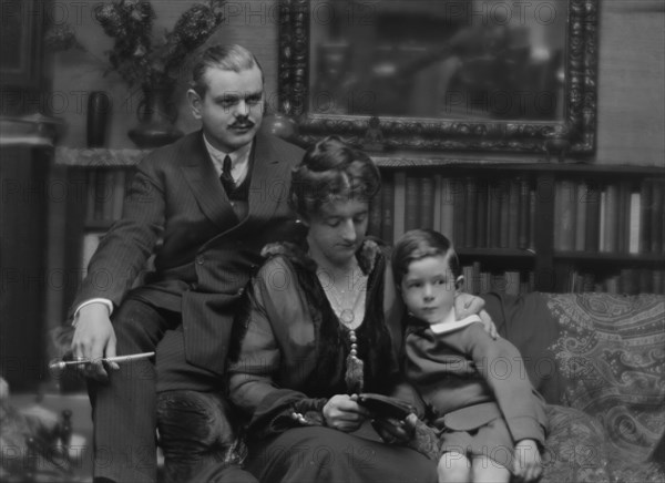 Norris, Charles G., Mr. and Mrs., and son, portrait photograph, between 1913 and 1942. Creator: Arnold Genthe.