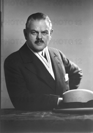 Norris, Charles G., Mr., portrait photograph, between 1926 and 1930. Creator: Arnold Genthe.