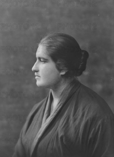 Wertheimer, M., Miss, portrait photograph, 1916. Creator: Arnold Genthe.