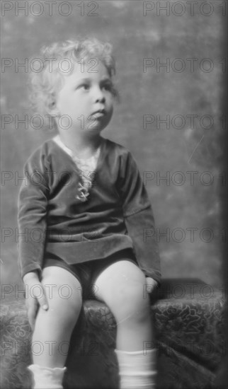 Duncan, Angus, Master, portrait photograph, 1915 June 25. Creator: Arnold Genthe.