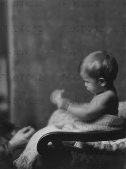 Smith, J. Bridgman, Mrs., baby of, portrait photograph, 1916. Creator: Arnold Genthe.