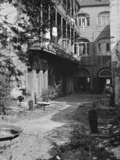 Courtyard, New Orleans, between 1920 and 1926. Creator: Arnold Genthe.