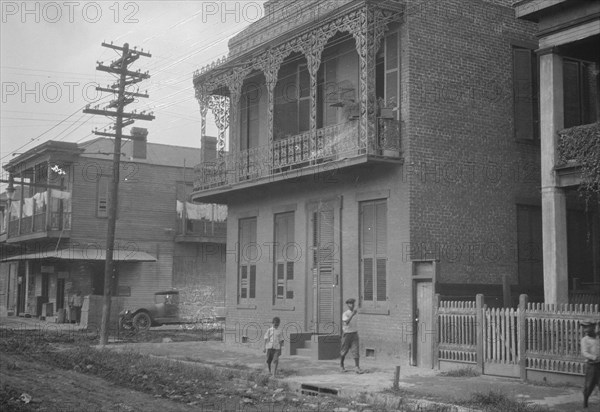 Two-story house, New Orleans, between 1920 and 1926. Creator: Arnold Genthe.