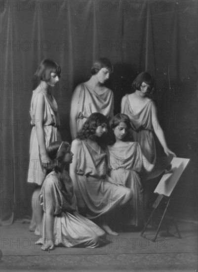 Elizabeth Duncan dancers and children, between 1916 and 1941. Creator: Arnold Genthe.