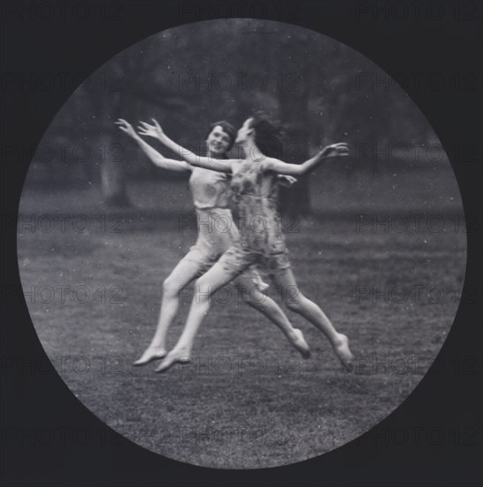 Elizabeth Duncan dancers, between 1916 and 1941. Creator: Arnold Genthe.