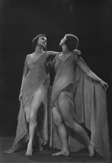 Marion Morgan dancers, between 1914 and 1927. Creator: Arnold Genthe.