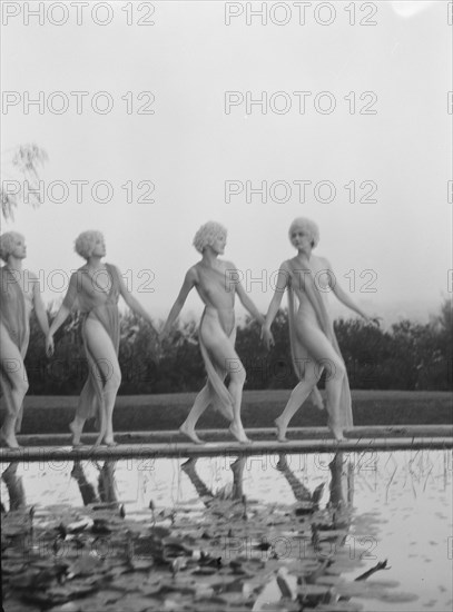 Marion Morgan dancers, between 1914 and 1927. Creator: Arnold Genthe.