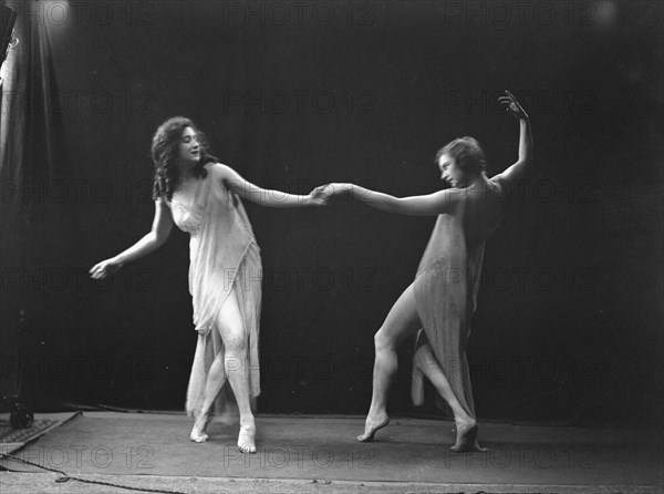 Marion Morgan dancers, between 1914 and 1927. Creator: Arnold Genthe.