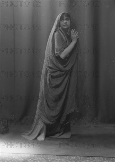 Isadora Duncan dancer, between 1915 and 1923. Creator: Arnold Genthe.