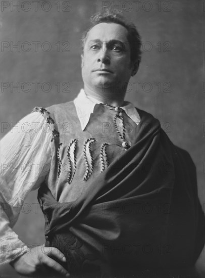 Duncan, Augustin, Mr., in costume, between 1915 and 1921. Creator: Arnold Genthe.