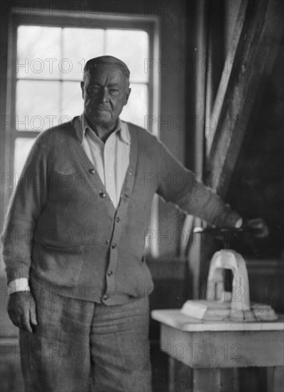 Childe Hassam, portrait photograph, between 1911 and 1935. Creator: Arnold Genthe.