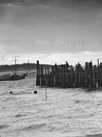 Beach scene, East Hampton, Long Island, between 1933 and 1942. Creator: Arnold Genthe.