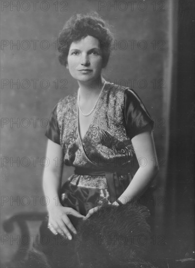 Mrs. George Bolt Jr., portrait photograph, 1918 May 29. Creator: Arnold Genthe.