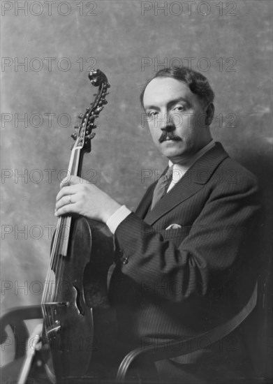 Mr. Robert Casadesus, portrait photograph, 1918 Mar. 27. Creator: Arnold Genthe.