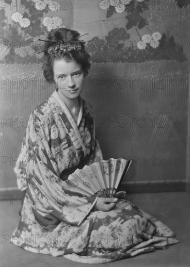 Miss Cook, portrait photograph, 1919 May 10. Creator: Arnold Genthe.