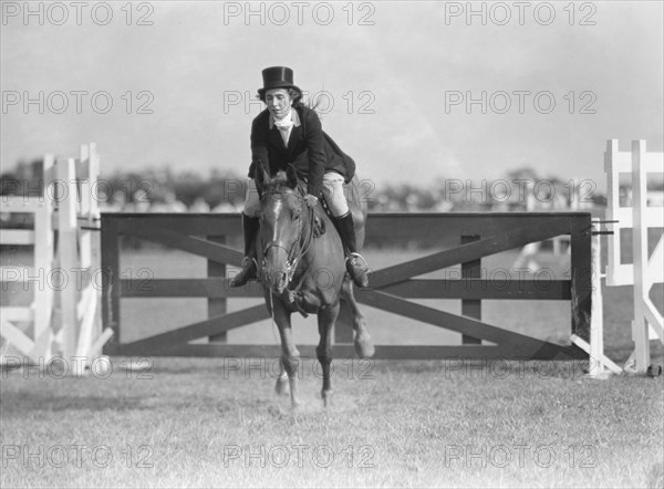 East Hampton horse show, 1934. Creator: Arnold Genthe.