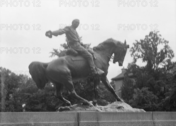 Philip Henry Sheridan - Equestrian statues in Washington, D.C., between 1911 and 1942. Creator: Arnold Genthe.