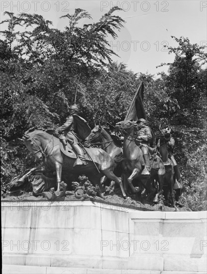 Ulysses S. Grant Memorial - Equestrian statues in Washington, D.C., between 1911 and 1942. Creator: Arnold Genthe.