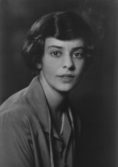 Miss Margaret Kahn, portrait photograph, 1923 Mar. 20. Creator: Arnold Genthe.