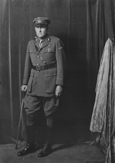 Mr. Charles F. Paxton, portrait photograph, 1917 Dec. 1. Creator: Arnold Genthe.