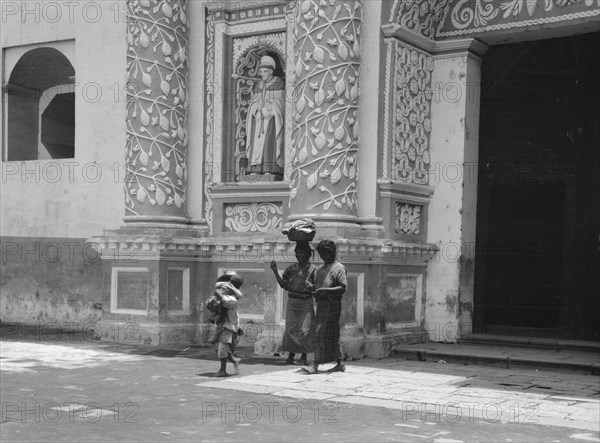 Travel views of Cuba and Guatemala, between 1899 and 1926. Creator: Arnold Genthe.