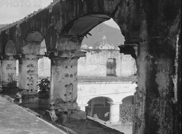 Travel views of Cuba and Guatemala, between 1899 and 1926. Creator: Arnold Genthe.