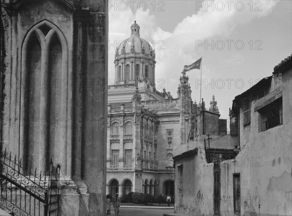 Travel views of Cuba and Guatemala, between 1899 and 1926. Creator: Arnold Genthe.